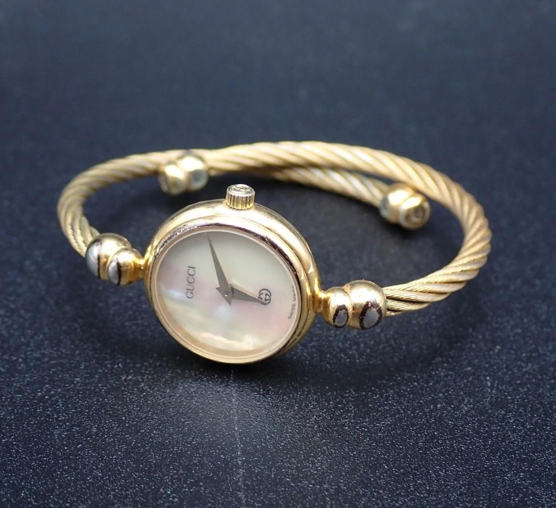 Gucci 2700L Cable Bracelet Ladies Wrist Watch: needs a battery