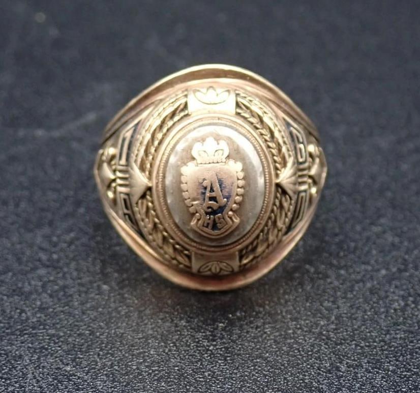 10K Yellow Gold Class Ring - 2