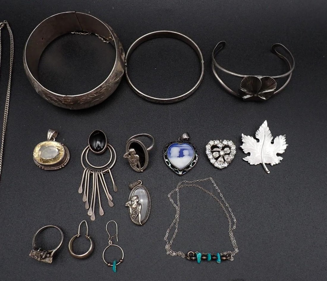 (16) Sterling Silver Jewelry Articles - 2