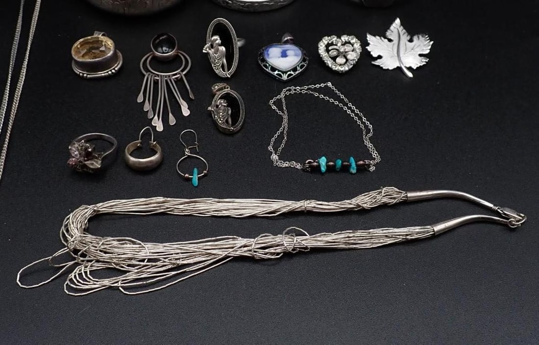 (16) Sterling Silver Jewelry Articles - 3
