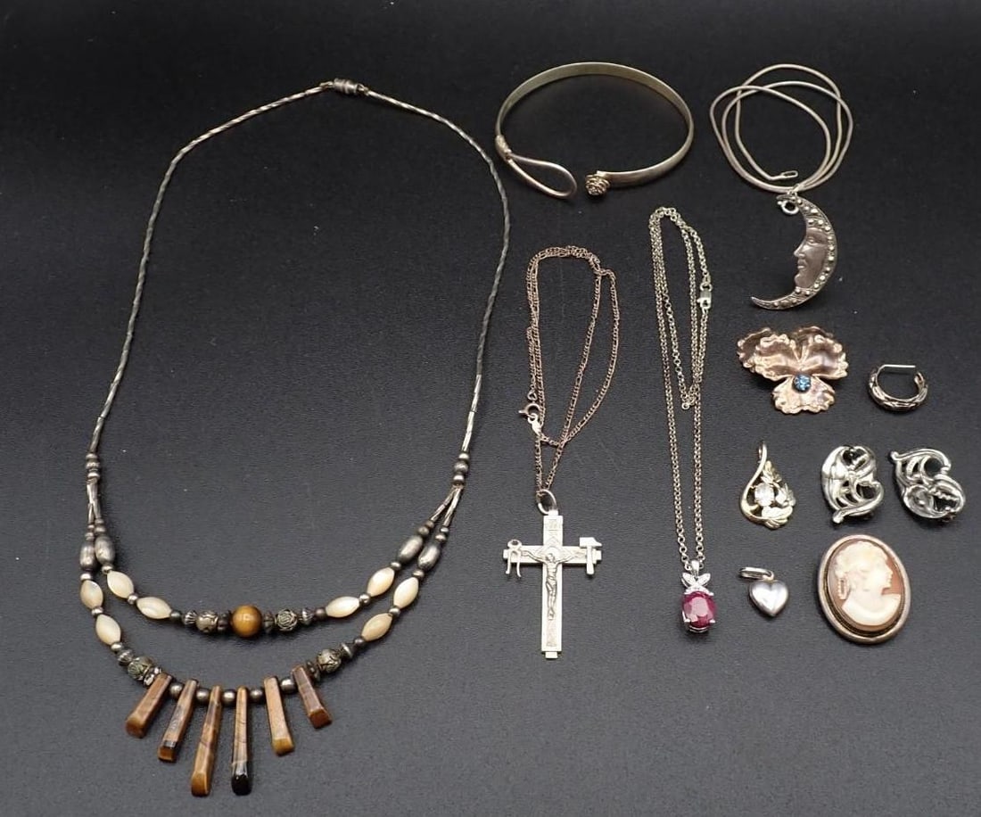 (13) Sterling Silver Jewelry Articles: 71.5 grams total weight