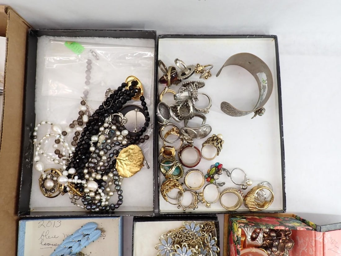 Tray of Costume Jewelry - 10