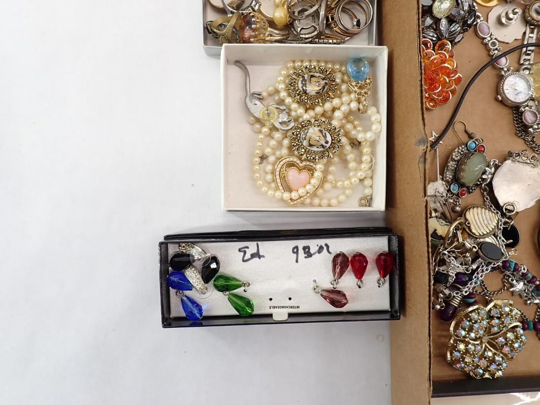 Tray of Costume Jewelry - 5