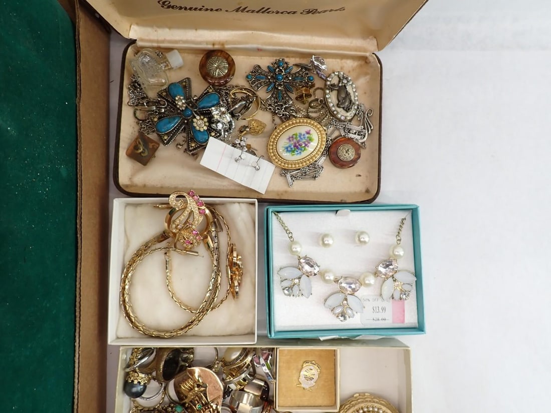 Tray of Costume Jewelry - 8