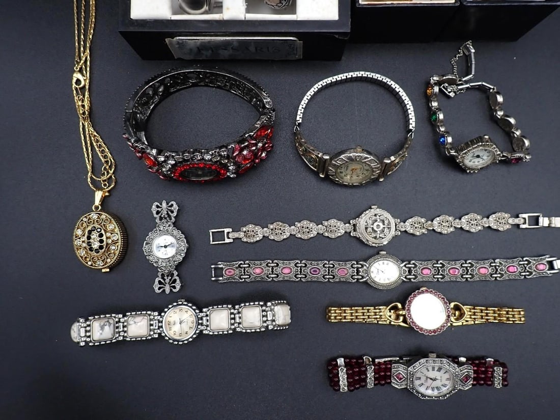 (13) Ladies Watches - 5