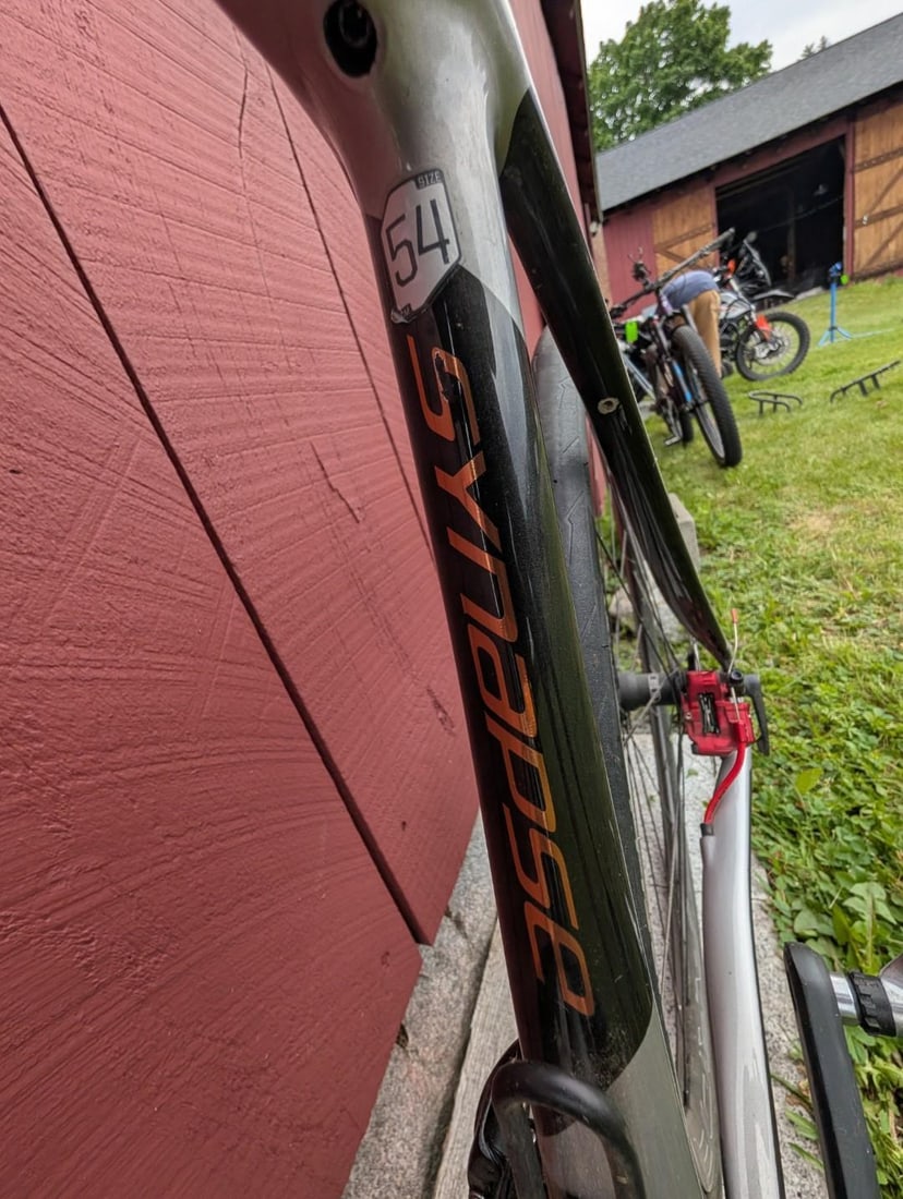 Cannondale Synapse Carbon Disc Road. Bike - 11