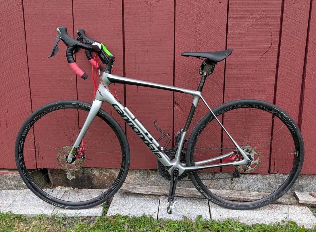 Cannondale Synapse Carbon Disc Road. Bike (1 of 20)