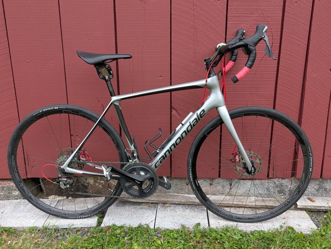Cannondale Synapse Carbon Disc Road. Bike - 2