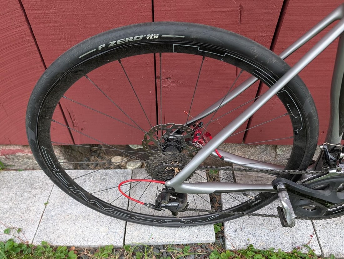 Cannondale Synapse Carbon Disc Road. Bike - 7