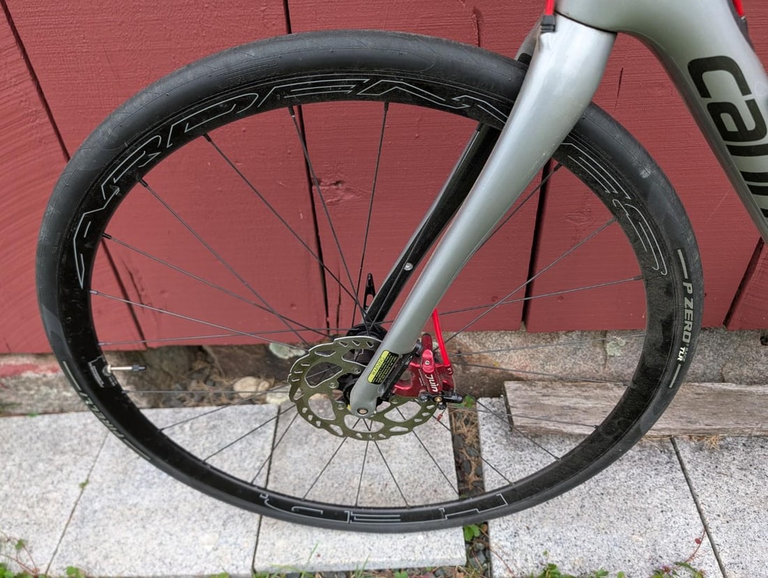 Cannondale Synapse Carbon Disc Road. Bike - 9