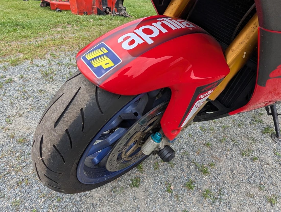 2007 Aprilia RSV1000R Motorcycle - 10