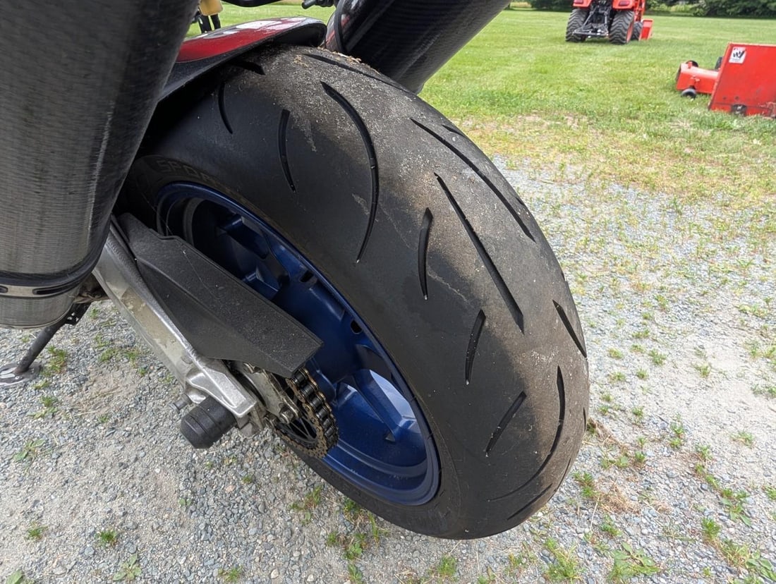 2007 Aprilia RSV1000R Motorcycle - 12