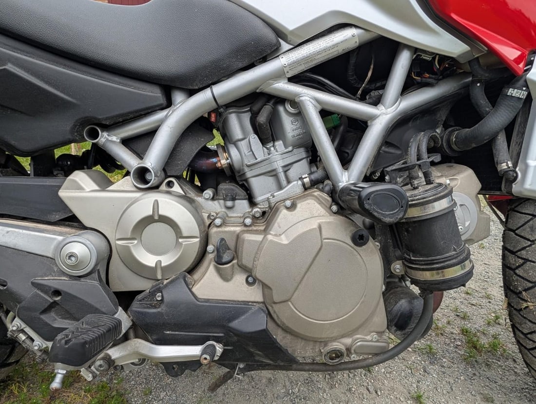 2009 Aprilia Mana 850 Motorcycle - 15