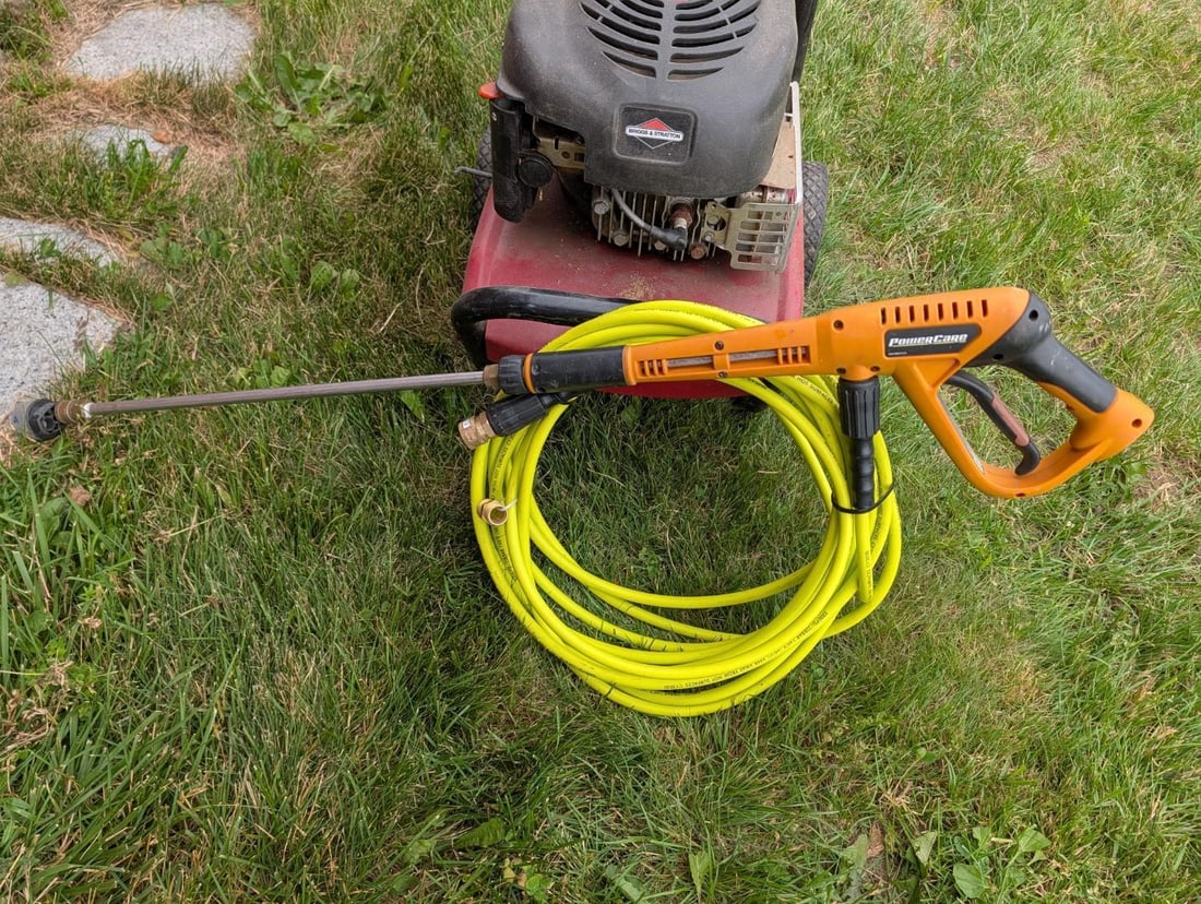 Briggs & Stratton Pressure Washer - 11