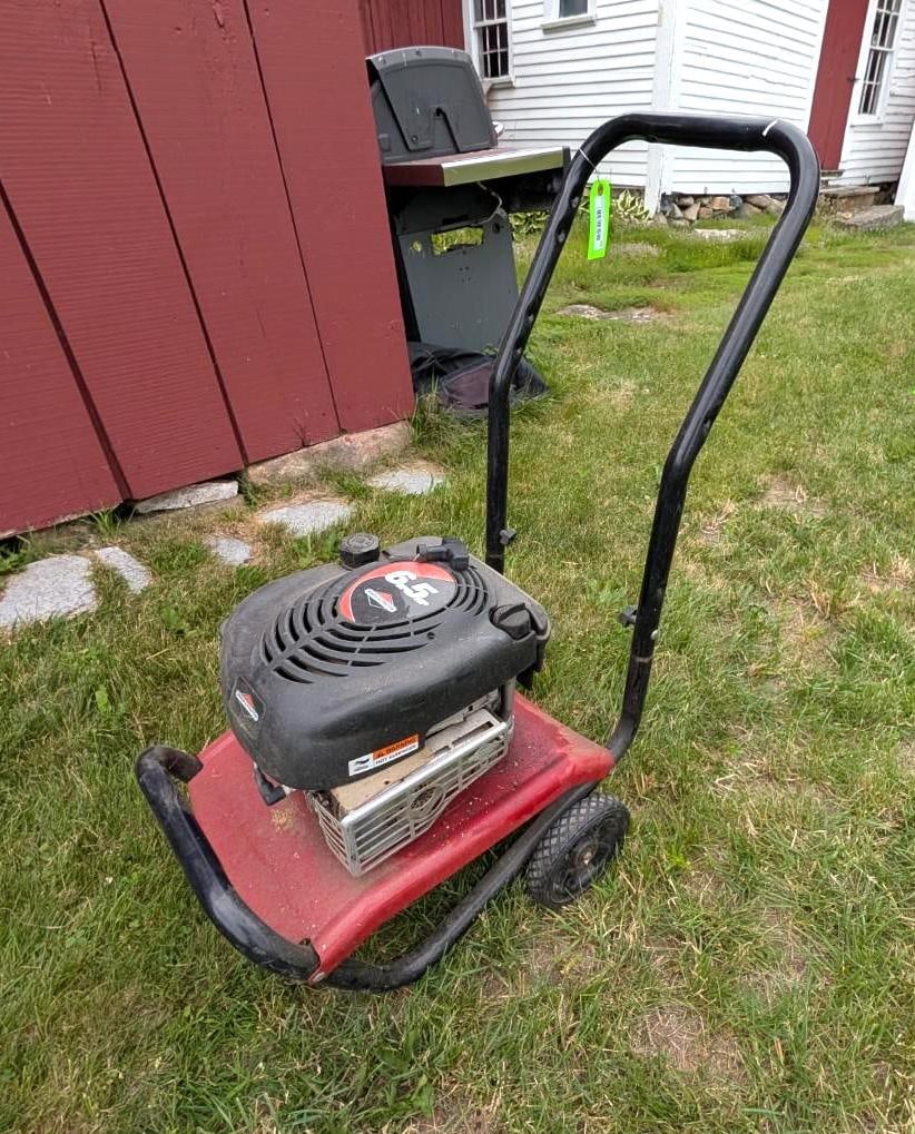 Briggs & Stratton Pressure Washer - 2