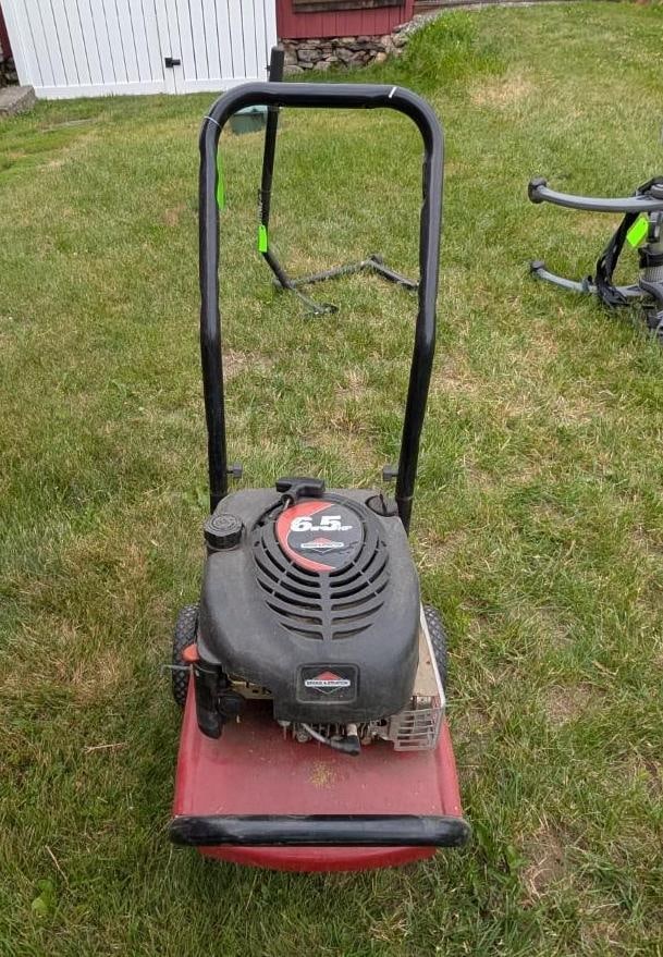 Briggs & Stratton Pressure Washer - 4