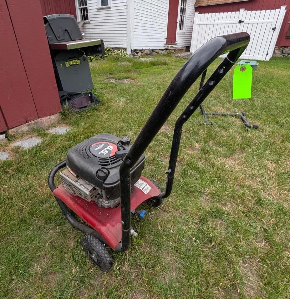 Briggs & Stratton Pressure Washer - 6