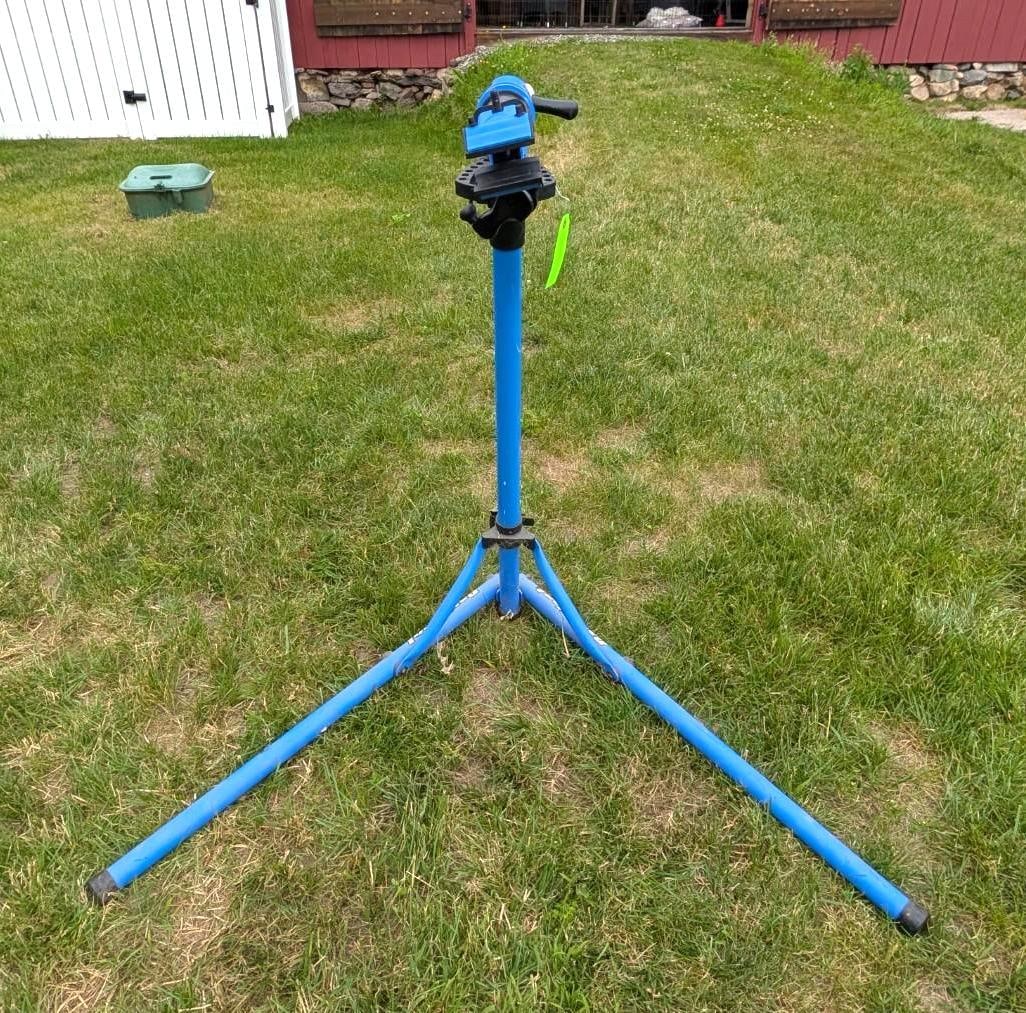 Park Tool Bicycle Repair Stand: Adjustable Height, Location: Garage