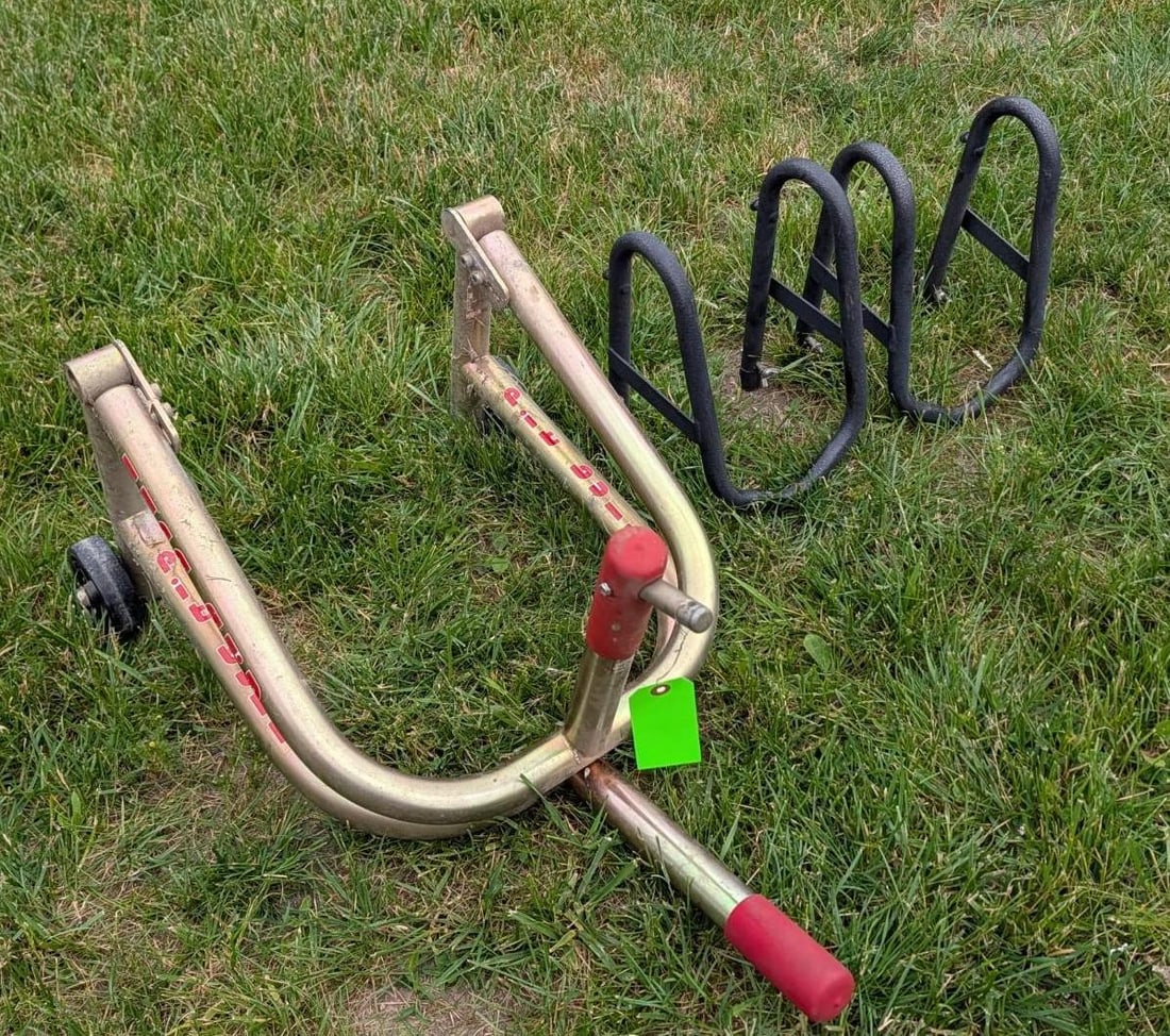 Pitbull Motorcycle Stand - 2