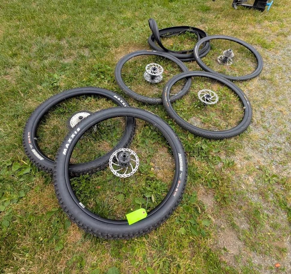 Ibis Cycles BLK BRD SEND - 2