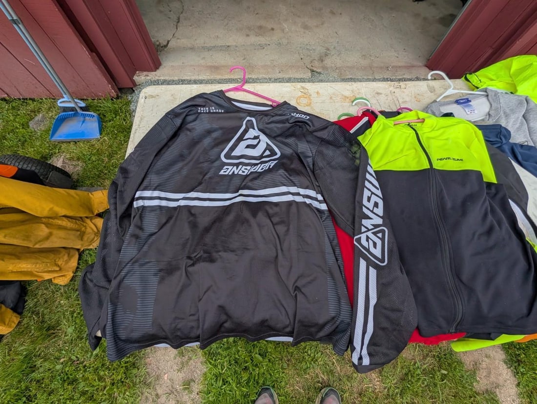 (11+/-) Rain Jackets, Jerseys, Sweatshirts, Etc. - 8