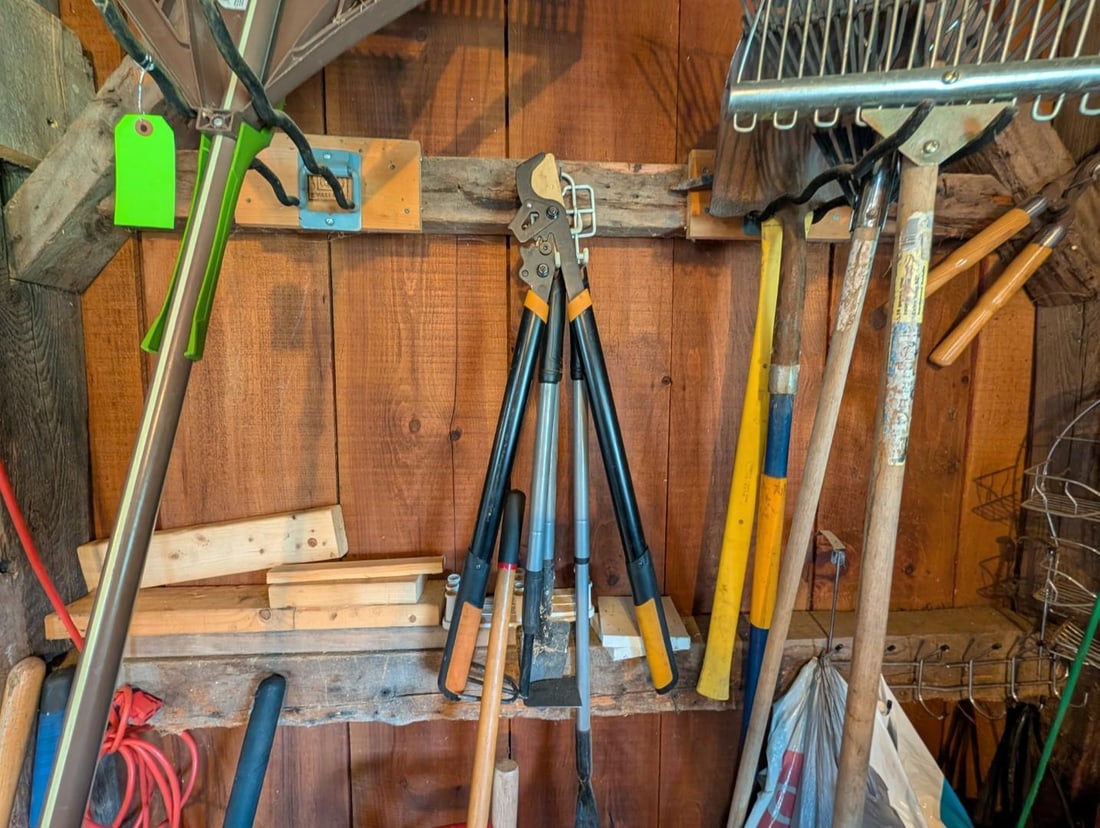 (20+/-) Stick Tools - 10