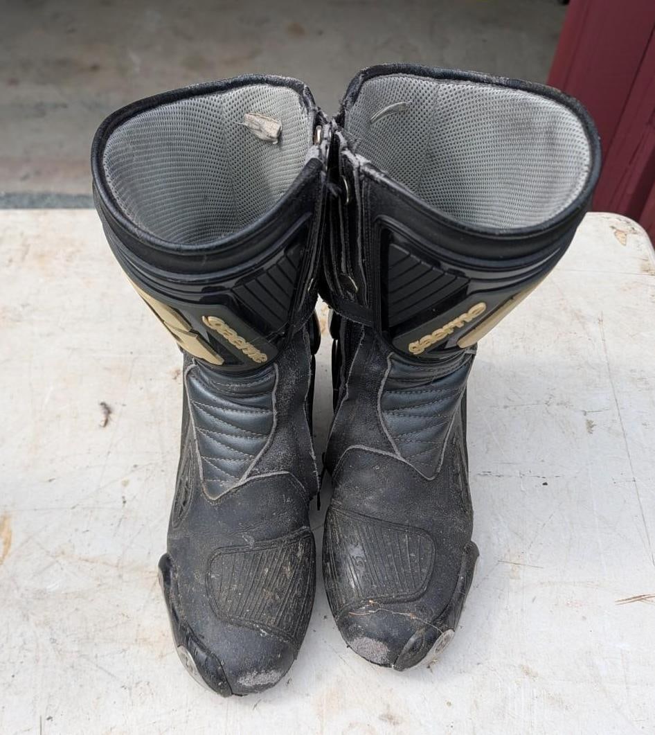 (4) Pairs of Motorcycle Riding Boots - 10