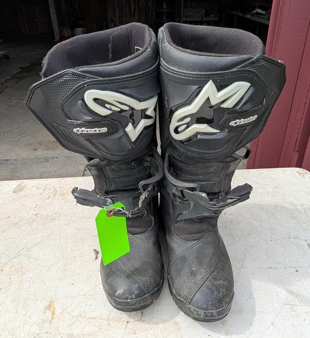 (4) Pairs of Motorcycle Riding Boots - 12