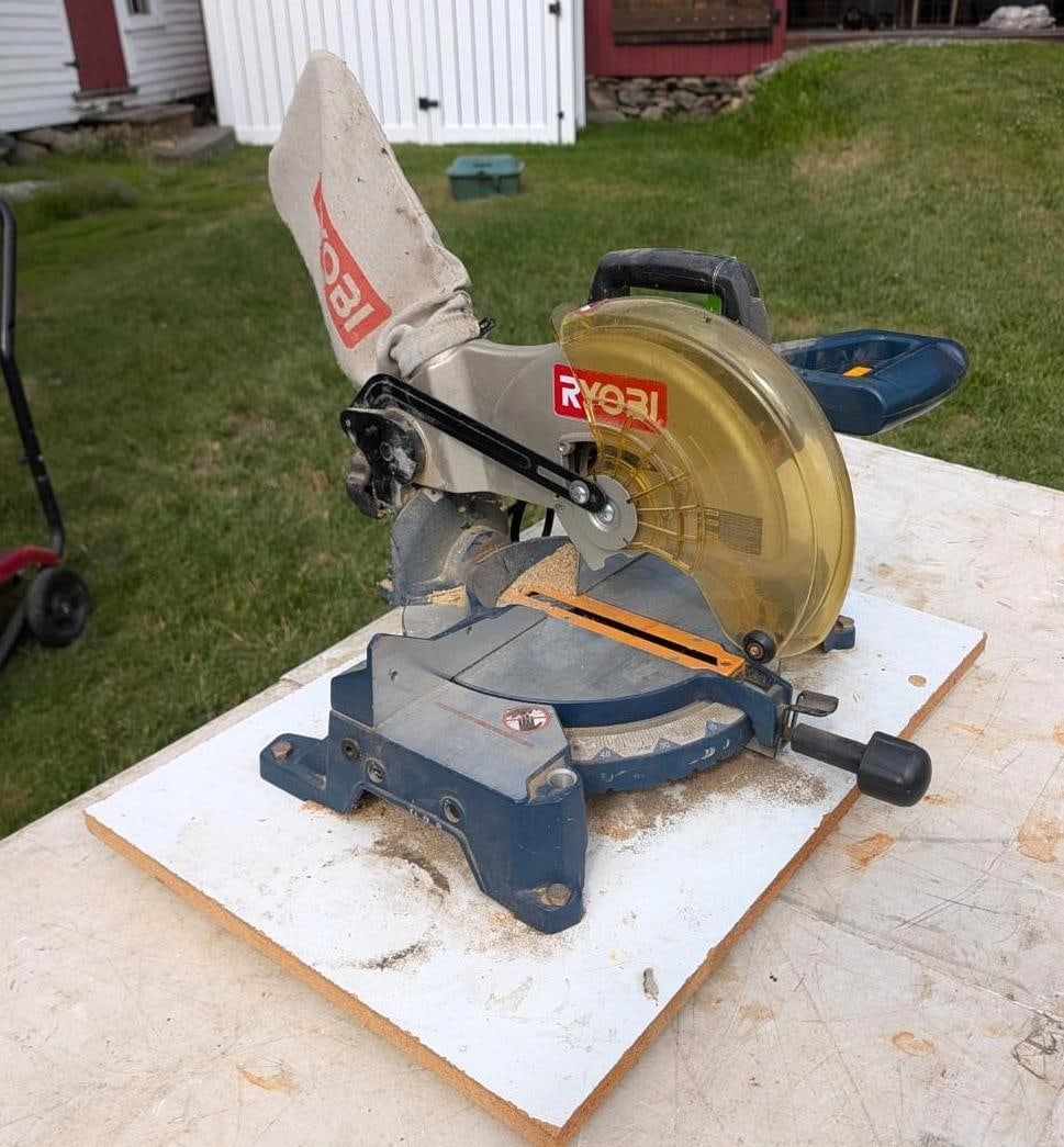 Ryobi 10" Chop Saw (1 of 10)