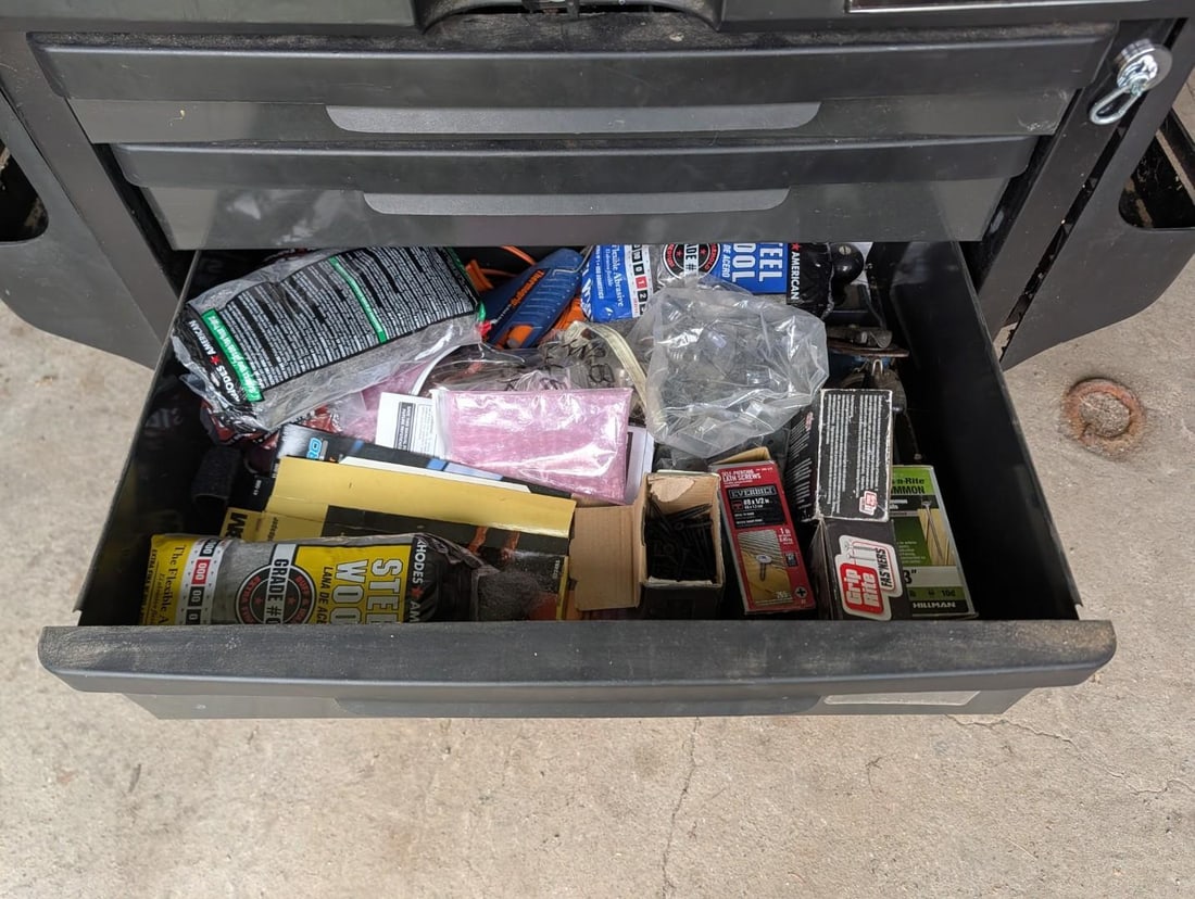 4-Drawer Craftsman Rolling Toolbox W/ Contents - 6