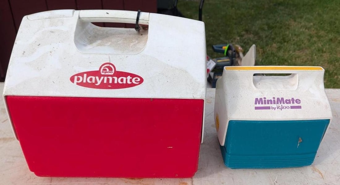 (2) Igloo Coolers (1 of 5)