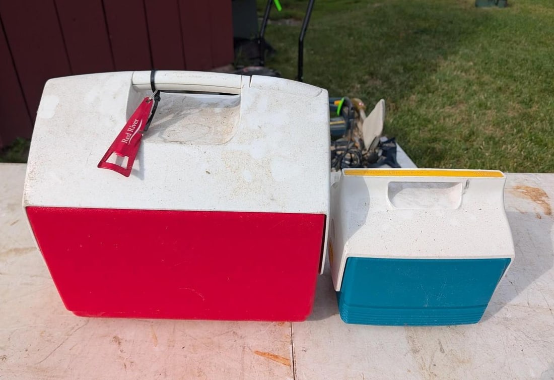 (2) Igloo Coolers - 5