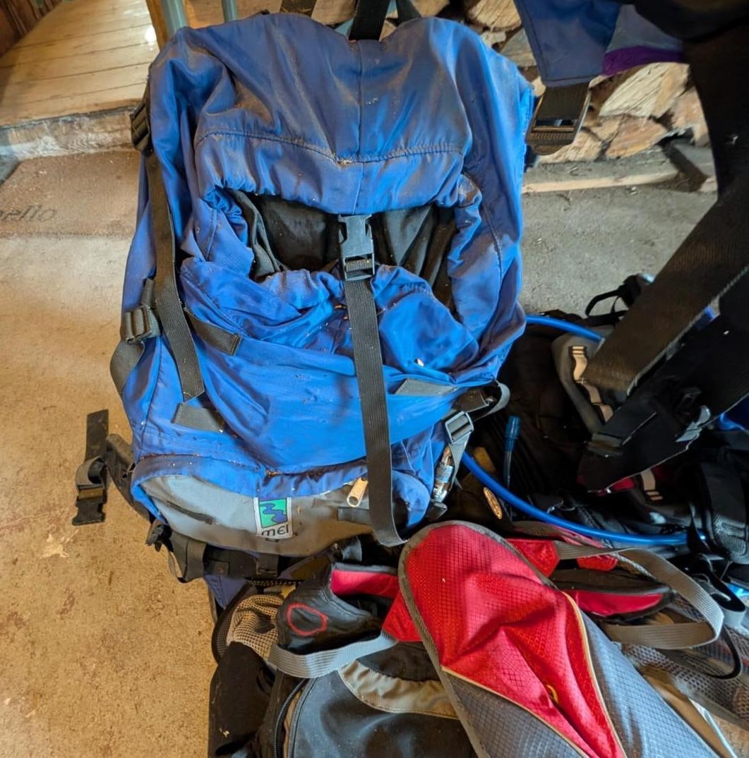 (16+/-) Outdoor Backpacking/Hiking Backpacks - 12