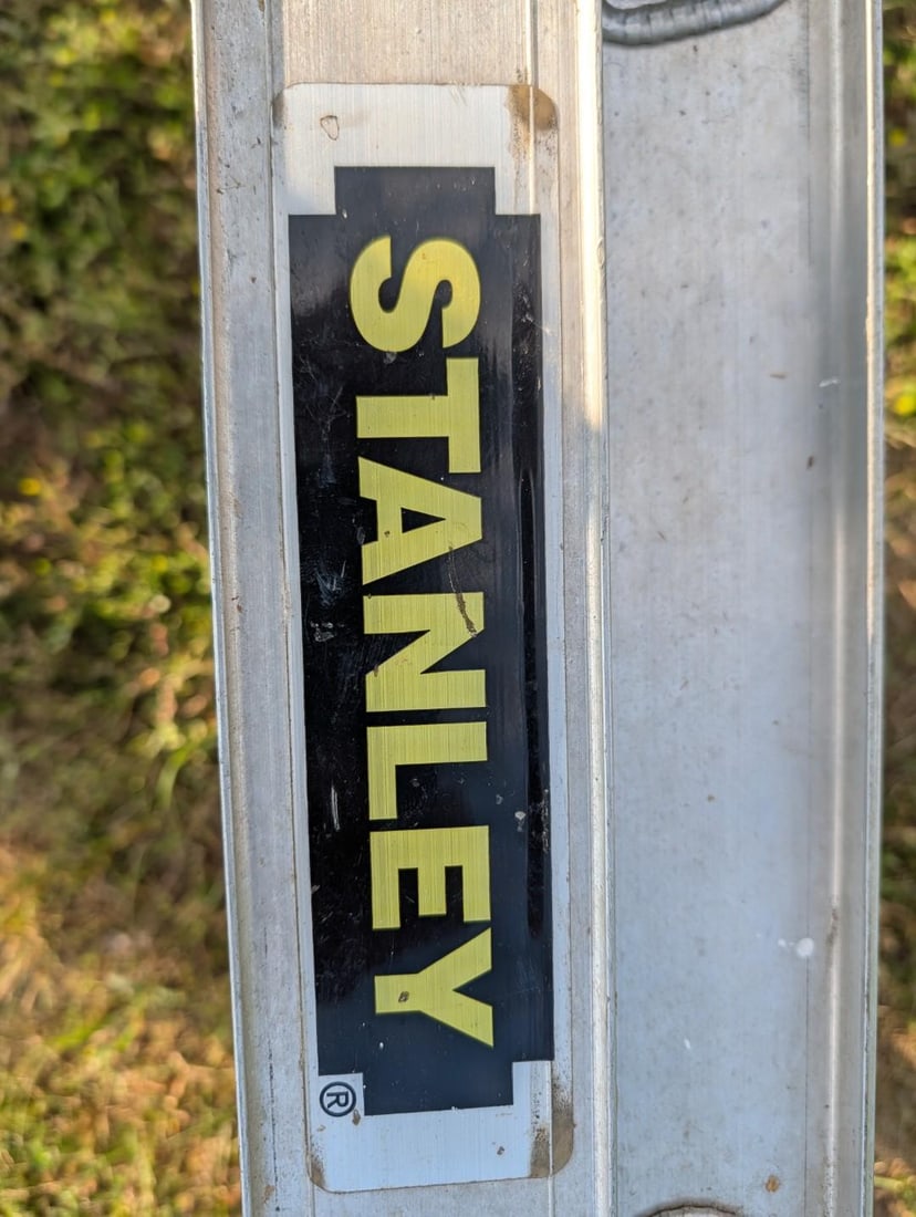 Stanley 20' Extension Ladder - 4