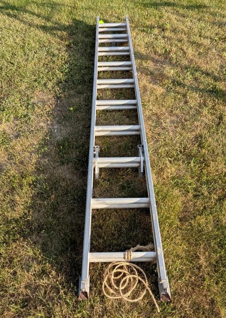 Stanley 20' Extension Ladder - 6