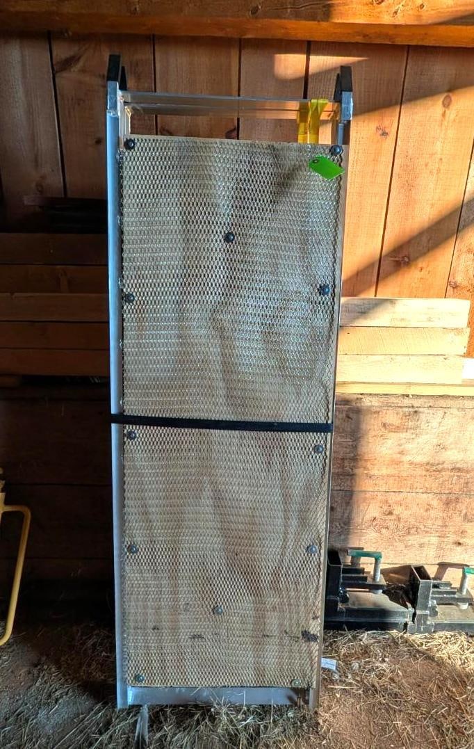 Moose Utility Folding Aluminum Ramp (1 of 4)