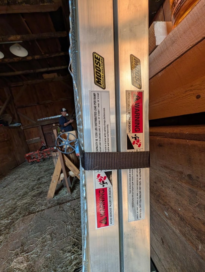 Moose Utility Folding Aluminum Ramp - 4