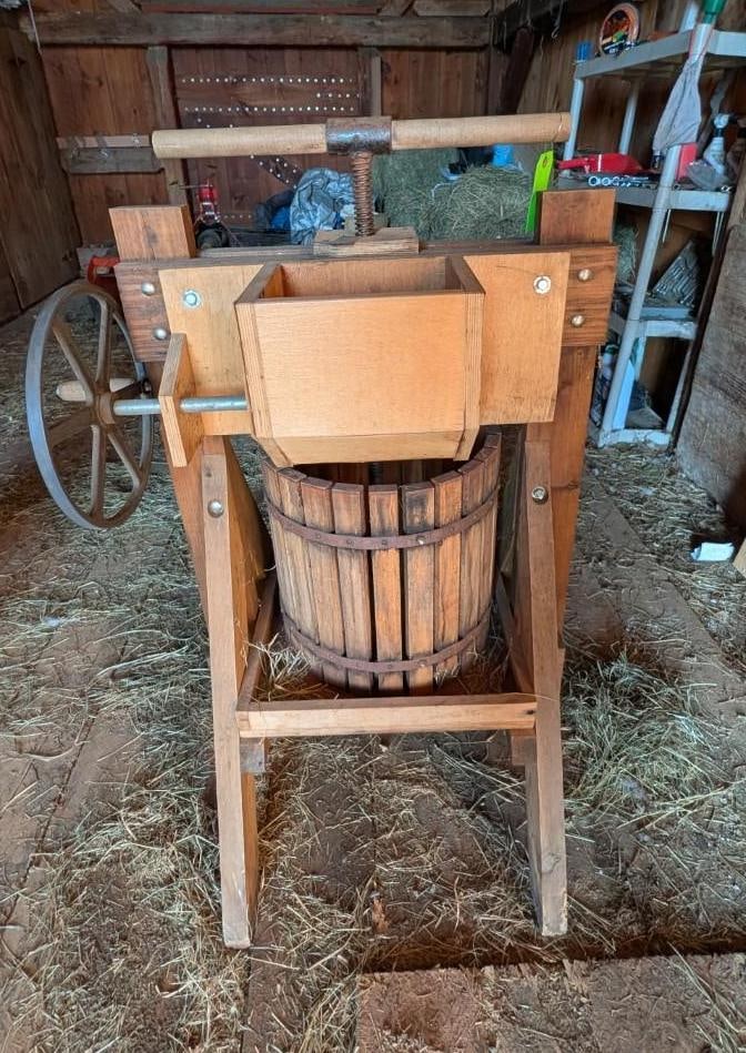 Cider Press w/ Grinding Attachment - 6