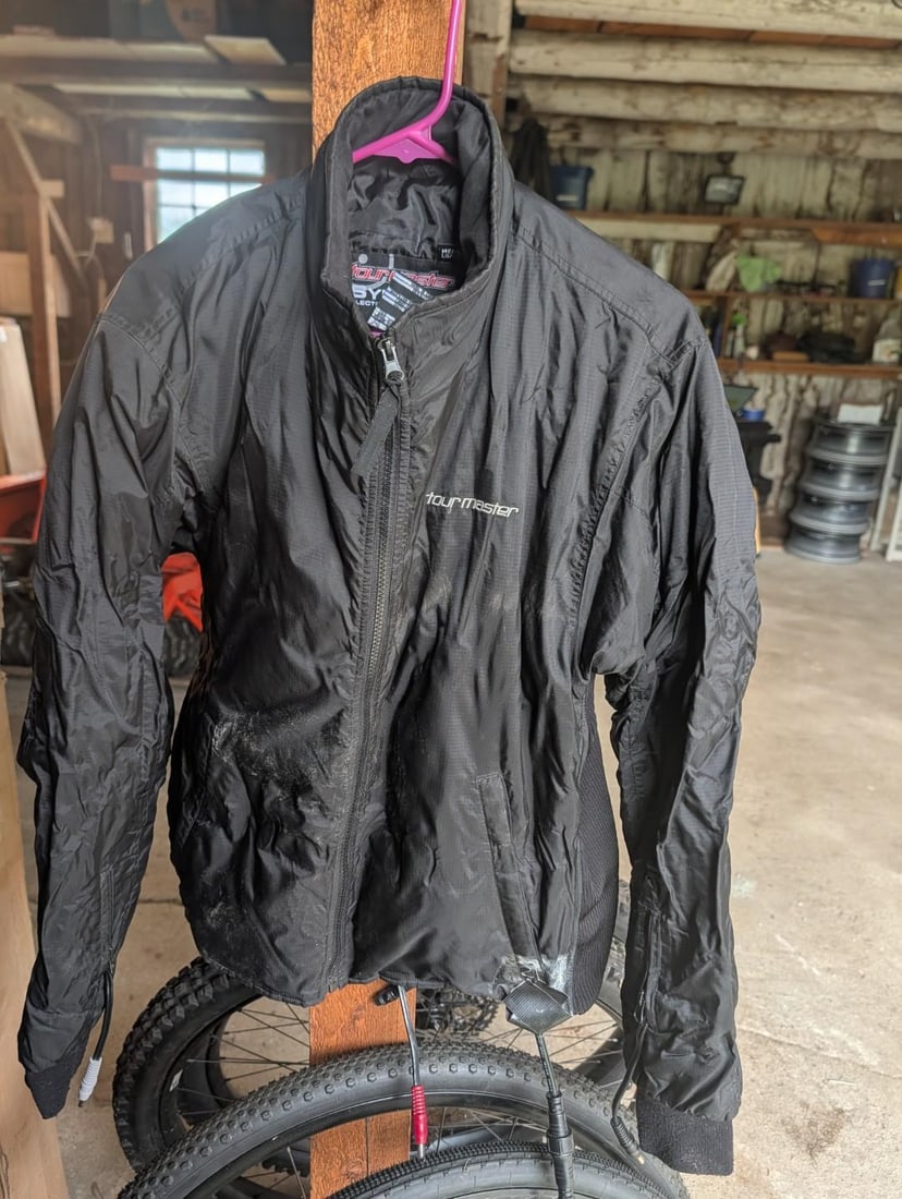 Tourmaster Synergy Heated Liner Jacket: Size Large, some damage/repair as seen in photos, untested