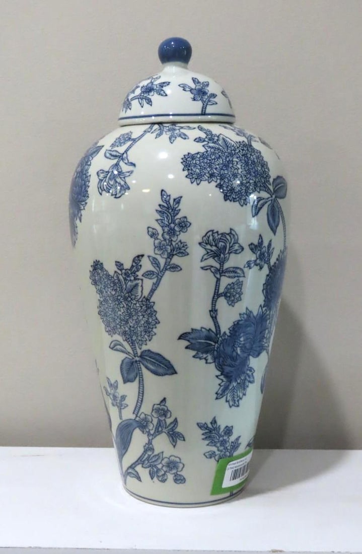Park Hill Porcelain Lidded Yoshino Jar - 2