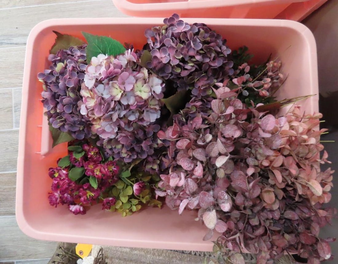 Faux Florals: Faux Florals