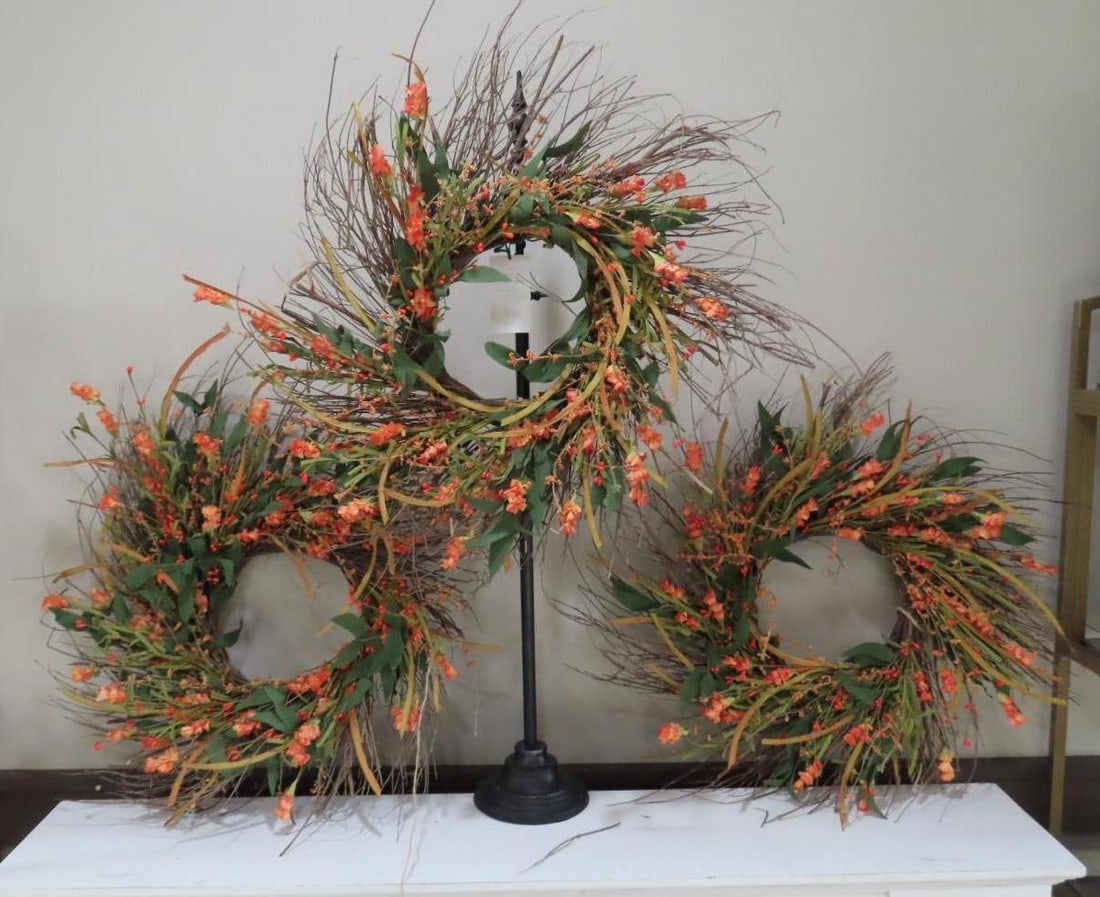Adjustable Iron Wreath Stand & (3) Wreaths (1 of 4)
