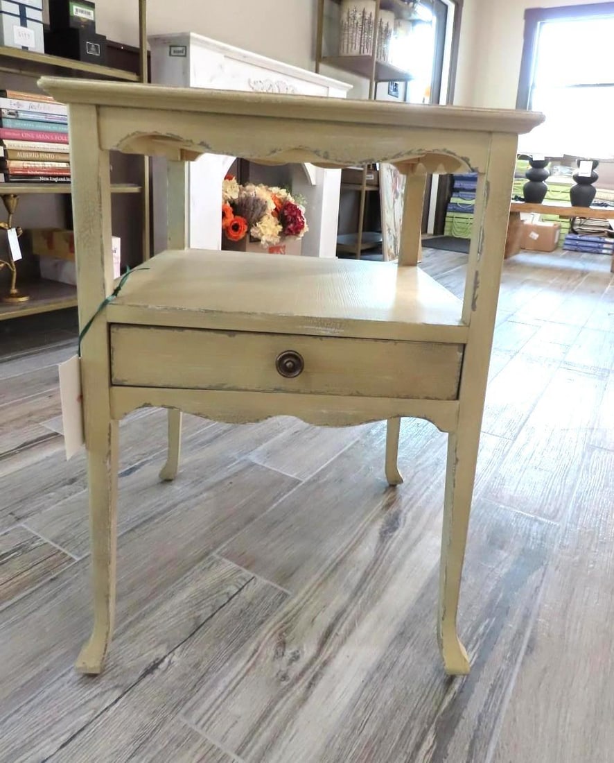 Hooker Painted 1-Drawer Stand - 2