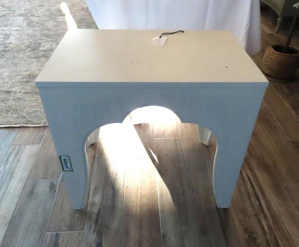 Park Hill Whitewash Island Manor End Table: 18" x 26" 23.5"