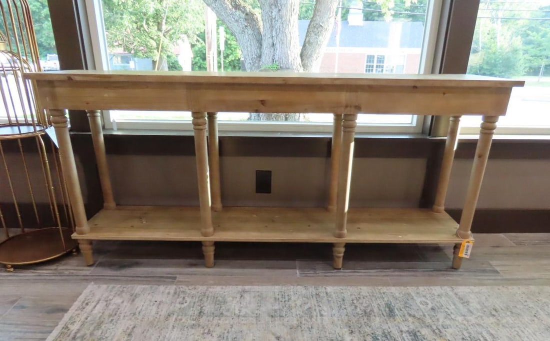 Distressed Pine Console Table (1 of 4)