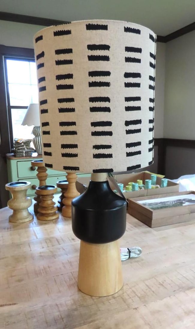 Turned Wood Table Lamp w/ Shade: 27" in height