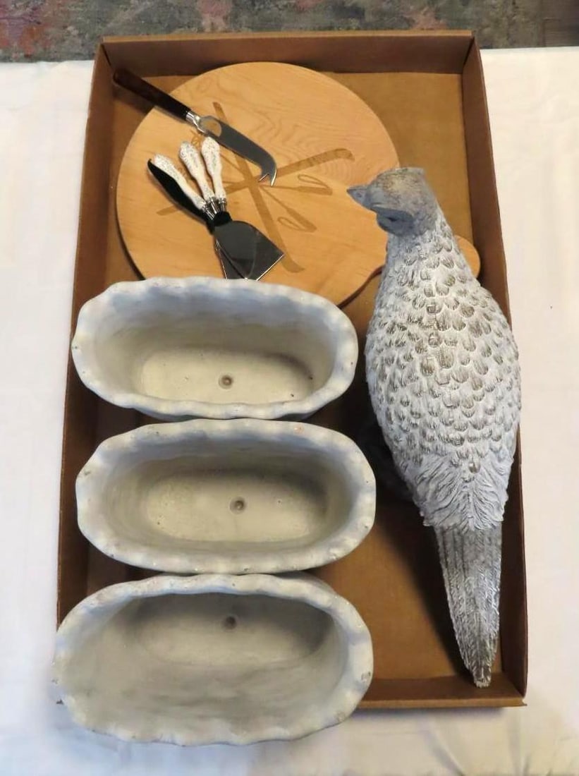 (9) Pieces Asst. Decoratives: Including Maple Leaf Living cheeseboard, etc