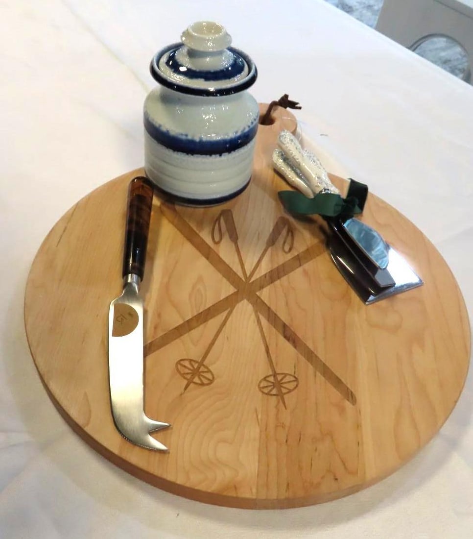 (6) Piece Cheese Board Set: Maple Leaf Cheese Board