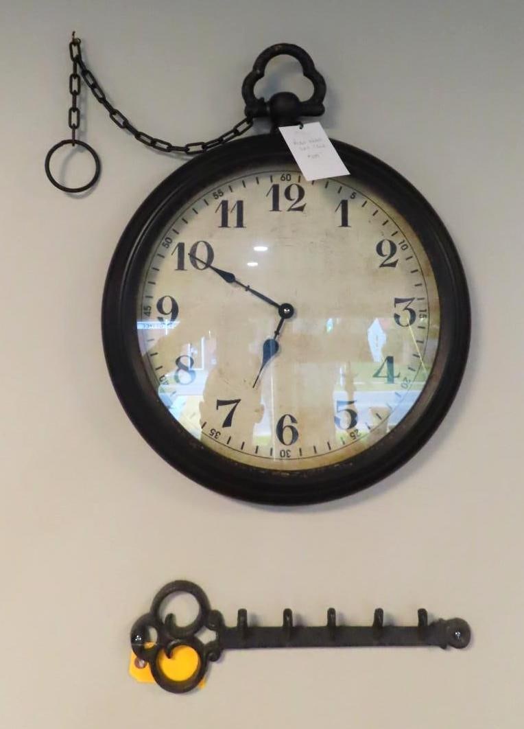 Pocket Watch Wall Clock & Cast Iron Key Holder: Pocket Watch Wall Clock & Cast Iron Key Holder