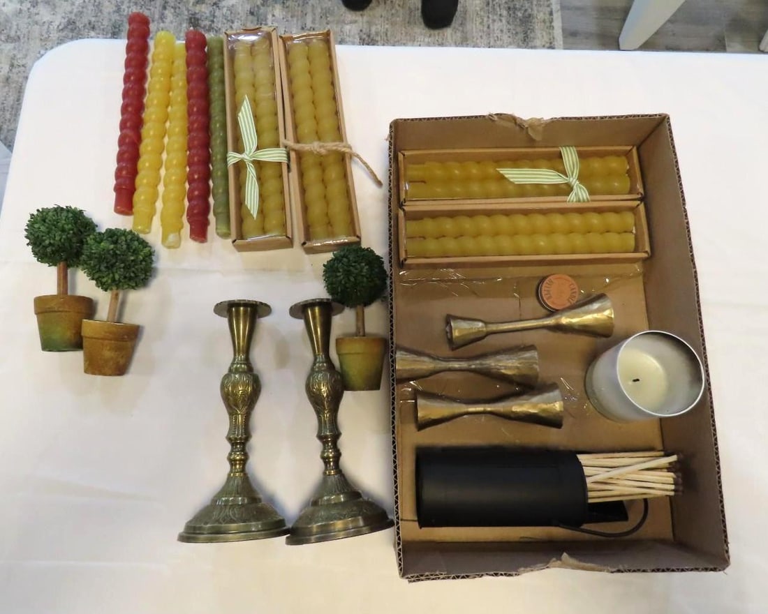 (23) Pieces of Candlesticks, Candles & Decor: (23) Pieces of Candlesticks, Candles & Decor